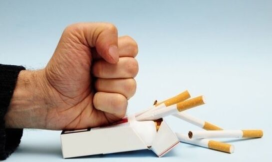 Η διακοπή του καπνίσματος θα αποτρέψει τον πόνο στις αρθρώσεις των δακτύλων σας