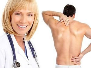 Τι γιατρός θεραπεύει τον πόνο στην πλάτη