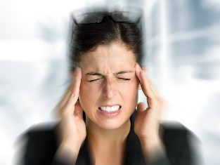 Ζάλη και πονοκεφάλους συχνά ενοχλείται όταν του τραχήλου της μήτρας остеохондрозе